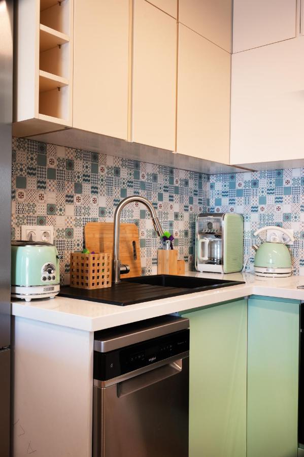 Luxury 1-Bedroom Apartment By The Sea In Athen Eksteriør bilde