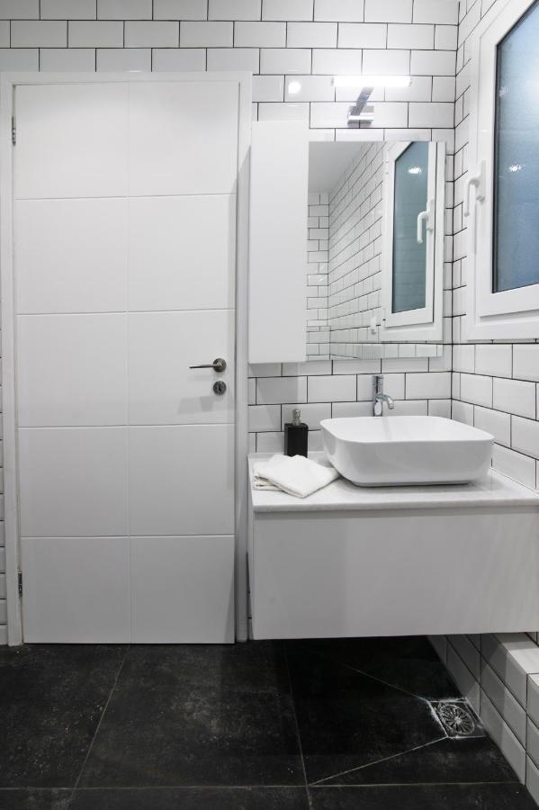 Luxury 1-Bedroom Apartment By The Sea In Athen Eksteriør bilde